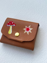 Charger l'image dans la galerie, Porte Monnaie En Cuir Mushroom Star