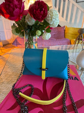 Charger l'image dans la galerie, Sac Bee By Sandra Tout en Cuir Jaune et Bleu ☀️