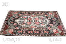 Charger l'image dans la galerie, Tapis Moldave Vintage Réf 385