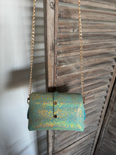 Charger l'image dans la galerie, Sac Bee By Sandra en cuir version terrazzo or bleu mint Tequila Sunset 🩵🩵🔥🔥🔥