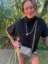 Upload image to gallery, SAC EN CUIR GRAINÉ TAUPE VICTORINE