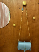 Charger l'image dans la galerie, Sac Bee Tout en Cuir Irisé Yvette ✨✨✨