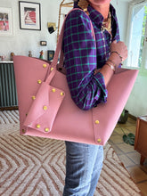 Charger l'image dans la galerie, SAC CABAS GEORGES CUIR GRAINÉ ROSE