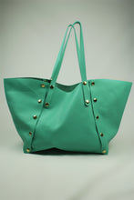 Upload image to gallery, SAC CABAS GEORGES CUIR LISSE VERT
