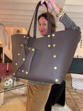 Upload image to gallery, SAC CABAS GEORGES CUIR GRAINÉ CHOCOLAT
