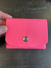 Charger l'image dans la galerie, Porte Monnaie Little Bee Rose Fluo