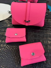 Charger l'image dans la galerie, Porte Monnaie Little Bee Rose Fluo