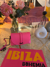 Charger l'image dans la galerie, Sac B en cuir grainé rose fluo Ali 💕💕💕💕🔥🔥🔥