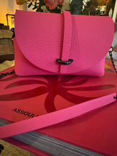 Charger l'image dans la galerie, Sac B en cuir grainé rose fluo Ali 💕💕💕💕🔥🔥🔥