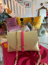 Charger l'image dans la galerie, Sac Bee by Sandra Jaune et Rose Fluo