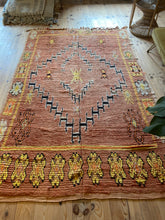 Charger l&#39;image dans la galerie, Tapis Boujaad Vintage Darius 2
