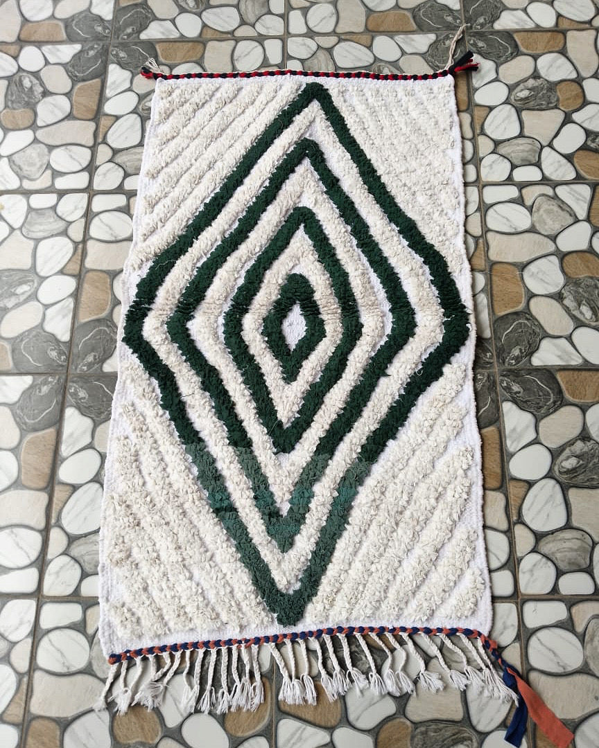 Tapis Boucherouite Neuf Tissé sur un Kilim Neuf Carnaval 2