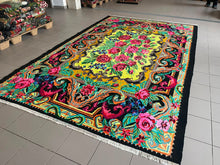 Upload image to gallery, Tapis Moldave Vintage New Co September 1
