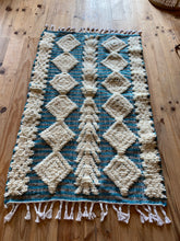 Charger l&#39;image dans la galerie, Tapis Béni Ouarain Neuf Cloches 4
