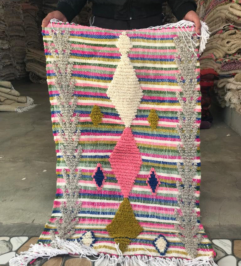 Tapis Béni Ouarain Neuf tissé sur un Kilim Neuf Guimauve 3