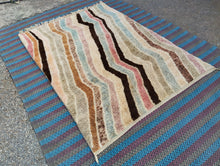 Charger l&#39;image dans la galerie, Tapis Mrirt Neuf Golden Rainbow
