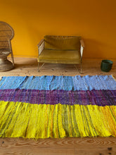 Charger l&#39;image dans la galerie, Tapis Kilim Boucherouite Neuf en coton et soie Good Vibes 3
