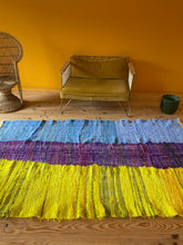 Charger l&#39;image dans la galerie, Tapis Kilim Boucherouite Neuf en coton et soie Good Vibes 3
