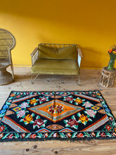 Charger l&#39;image dans la galerie, Tapis Moldave Vintage Flamenco 1
