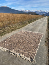 Charger l&#39;image dans la galerie, Tapis Béni Ouarain Neuf Taupe
