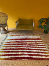 Charger l&#39;image dans la galerie, Tapis Mrirt Neuf Beetlejuice
