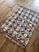 Charger l&#39;image dans la galerie, Tapis Béni Ouarain Neuf tissé sur un Kilim Neuf Gloria 3
