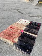 Charger l&#39;image dans la galerie, Tapis Boujaad Neuf en laine recyclée Meringue
