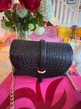 Charger l&#39;image dans la galerie, Sac Bee By Sandra En cuir version croco noir
