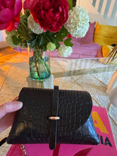 Charger l&#39;image dans la galerie, Sac Bee By Sandra En cuir version croco noir
