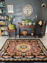 Charger l&#39;image dans la galerie, Tapis Moldave Vintage Summer 1
