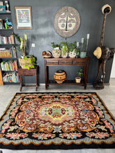 Charger l&#39;image dans la galerie, Tapis Moldave Vintage Summer 1

