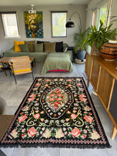Charger l&#39;image dans la galerie, Tapis Moldave Summer 2

