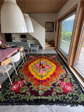 Charger l&#39;image dans la galerie, Tapis Moldave Eugène
