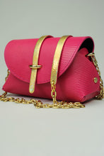 Upload image to gallery, SAC B AARON
