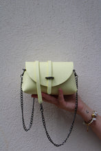 Charger l&#39;image dans la galerie, Sac Bee By Sandra En Cuir Grainé Luc ☀️☀️💫💫✨⭐️
