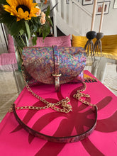 Charger l&#39;image dans la galerie, Sac Bee by Sandra en cuir croco et python Red Carpet 🔥🔥🔥
