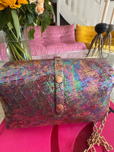 Charger l&#39;image dans la galerie, Sac Bee by Sandra en cuir croco et python Red Carpet 🔥🔥🔥
