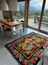 Charger l&#39;image dans la galerie, Tapis Moldave Vintage Victoire 2
