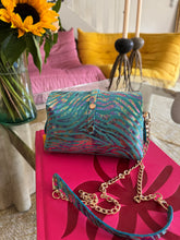 Charger l&#39;image dans la galerie, Sac Bee By Sandra tout en cuir Zébra Lova 🦓💙💙🪩
