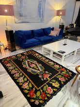 Charger l&#39;image dans la galerie, Tapis Moldave Vintage Diane 3
