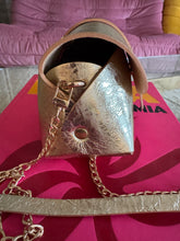 Charger l&#39;image dans la galerie, Sac Bee By Sandra Cuir Lamé Or Disco Lover 🪩💫🕺🗽
