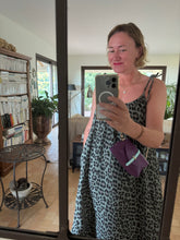 Charger l&#39;image dans la galerie, Sac Bee By Sandra tout en cuir Purple Sky 🩵🩵🩵
