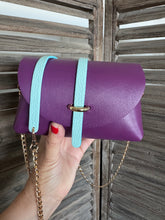 Charger l&#39;image dans la galerie, Sac Bee By Sandra tout en cuir Purple Sky 🩵🩵🩵
