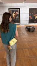 Charger l&#39;image dans la galerie, Sac Bee By Sandra tout en Cuir Jaune avec son Pimp ton Bee Acidulé 🍦

