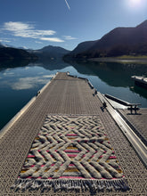 Charger l&#39;image dans la galerie, Tapis Béni Ouarain Neuf tissé sur un Kilim Neuf Lake 2
