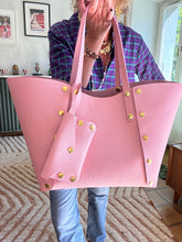 Charger l'image dans la galerie, SAC CABAS GEORGES CUIR GRAINÉ ROSE

