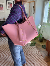 Charger l'image dans la galerie, SAC CABAS GEORGES CUIR GRAINÉ ROSE
