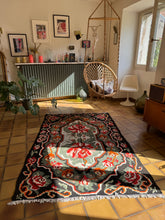 Charger l&#39;image dans la galerie, Tapis Moldave Vintage Allegria 2
