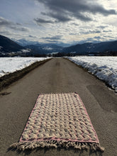 Charger l&#39;image dans la galerie, Tapis Béni Ouarain Neuf tissé sur un Kilim Neuf Hype 5
