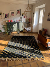 Charger l&#39;image dans la galerie, Tapis Béni Ouarain Neuf tissé sur un Kilim Vintage Iris 4
